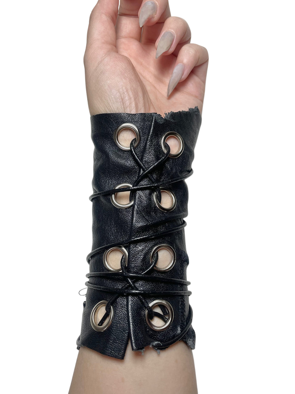 PLEATED LEATHER WRAP