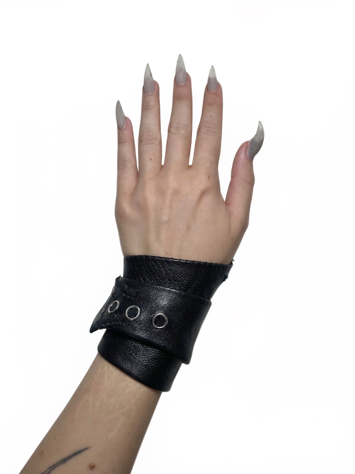 LEATHER CUFF