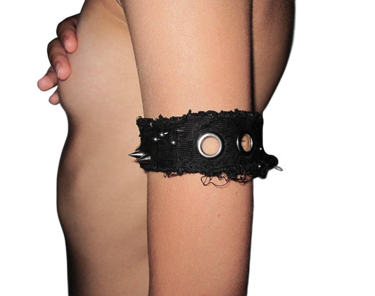 SPIKED ARMBAND