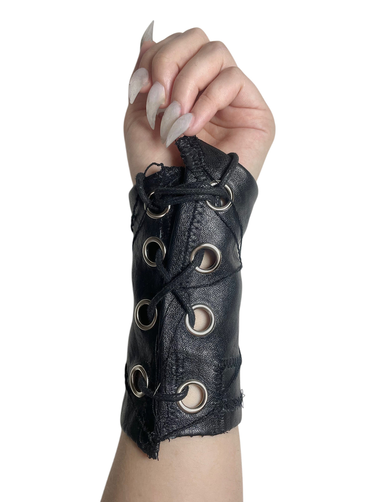 STITCHED LEATHER WRAP